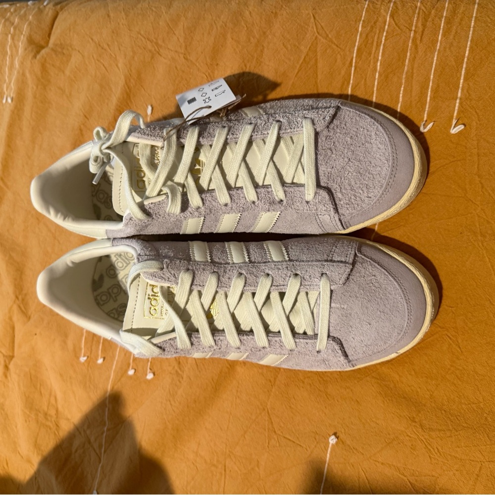 adidas Women’s/Men Suede Sneakers in Lavender and Cream